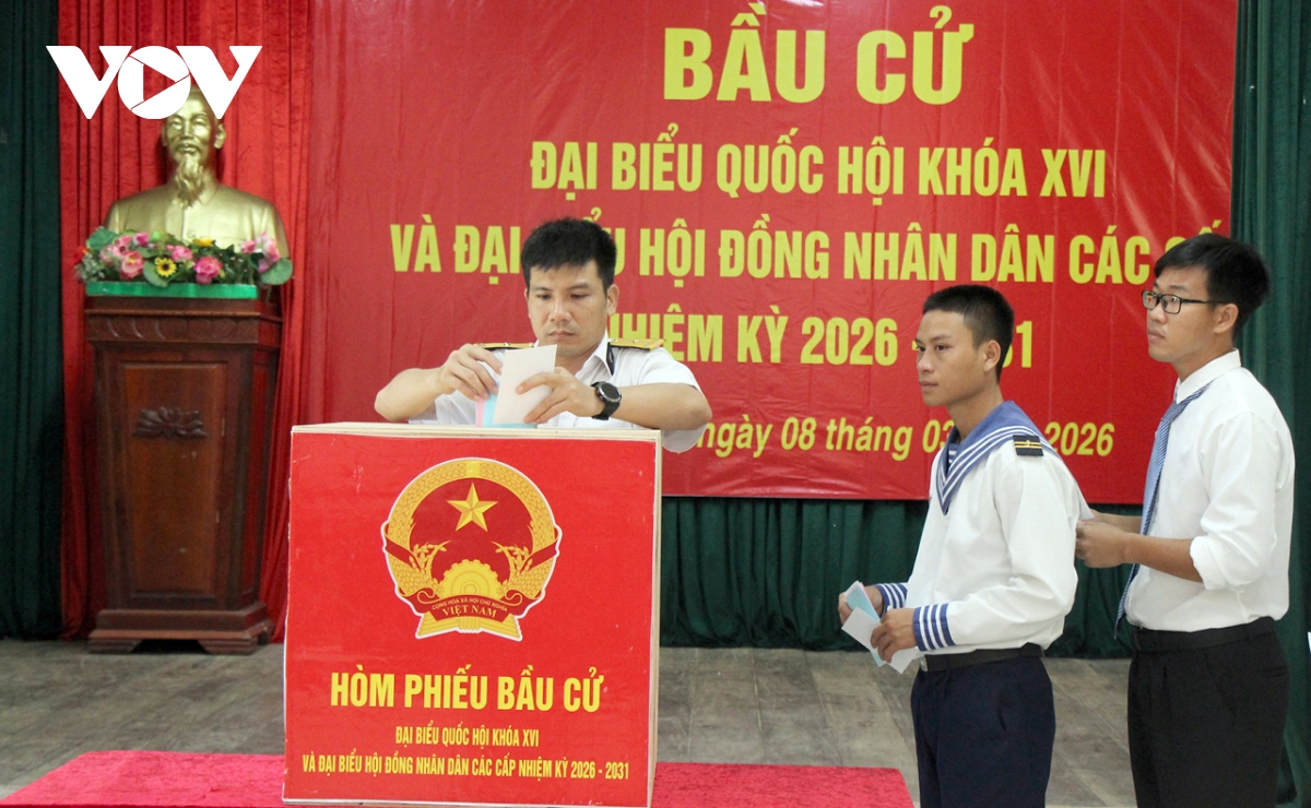 Early elections held on 20 islands in Truong Sa special administrative zone